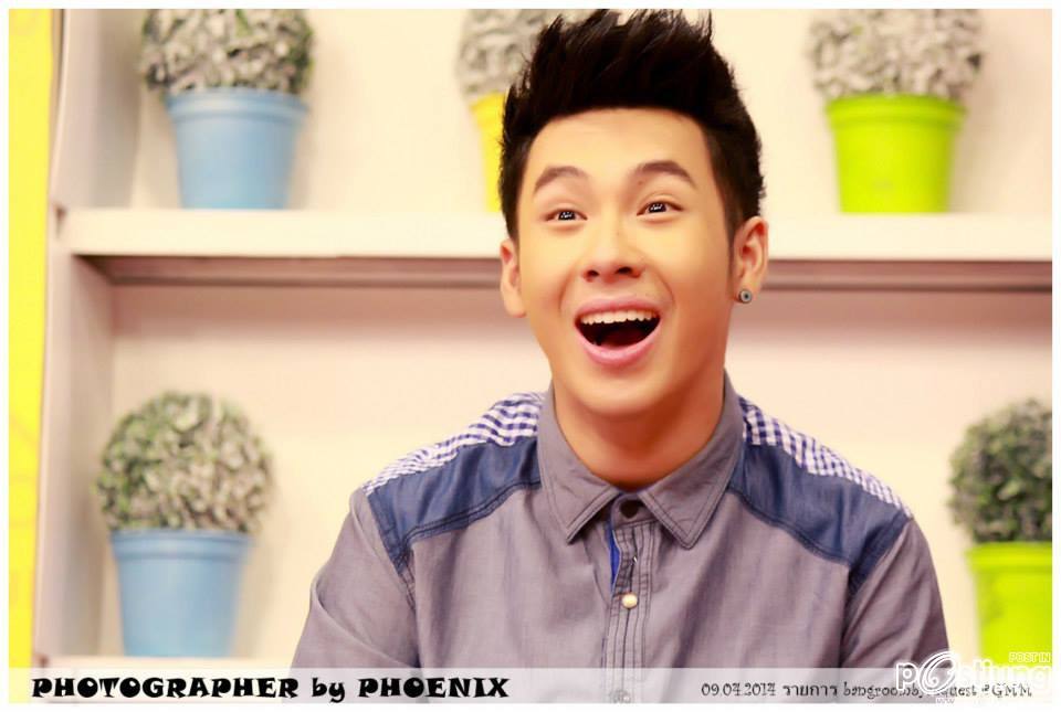 ตั้มTS9**อาจจะเกรียนไม่หล่อเหมือนใคร>>แต่มองดูไปก็มีเสน่ห์น่ารัก ธรรมชาติ ไม่เก๊ก##