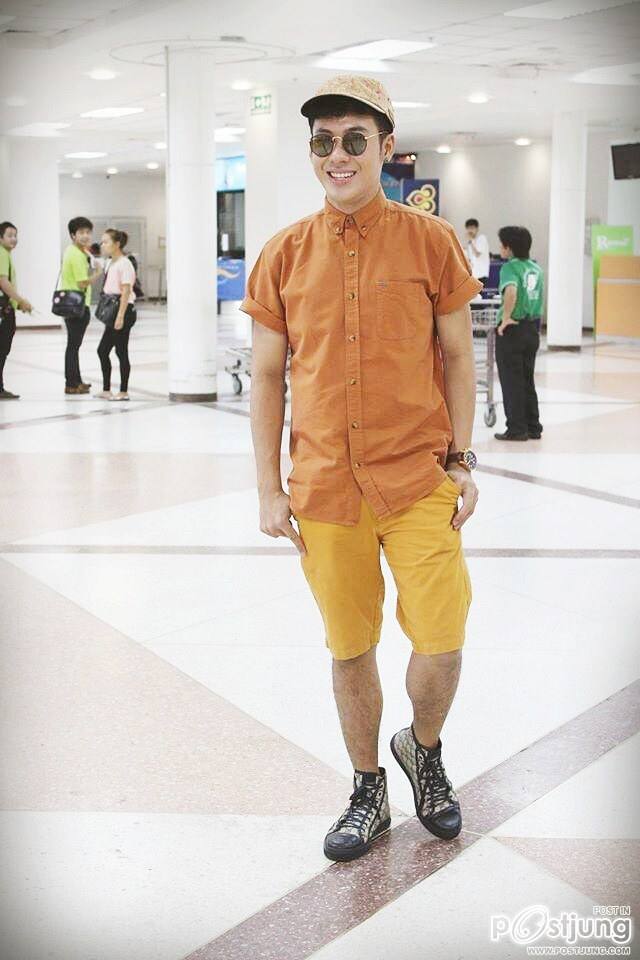 ตั้มTS9**อาจจะเกรียนไม่หล่อเหมือนใคร>>แต่มองดูไปก็มีเสน่ห์น่ารัก ธรรมชาติ ไม่เก๊ก##
