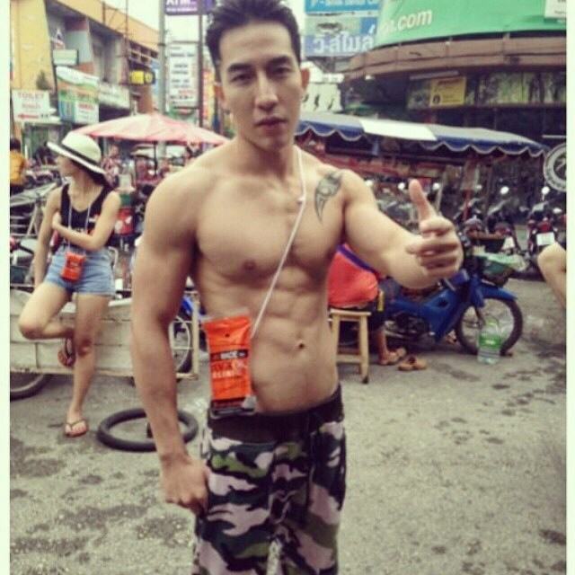เปลือยสงกรานต์ 2