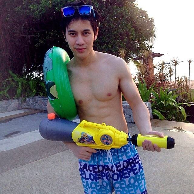 เปลือยสงกรานต์ 2