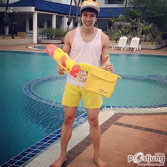 เปลือยสงกรานต์ 4