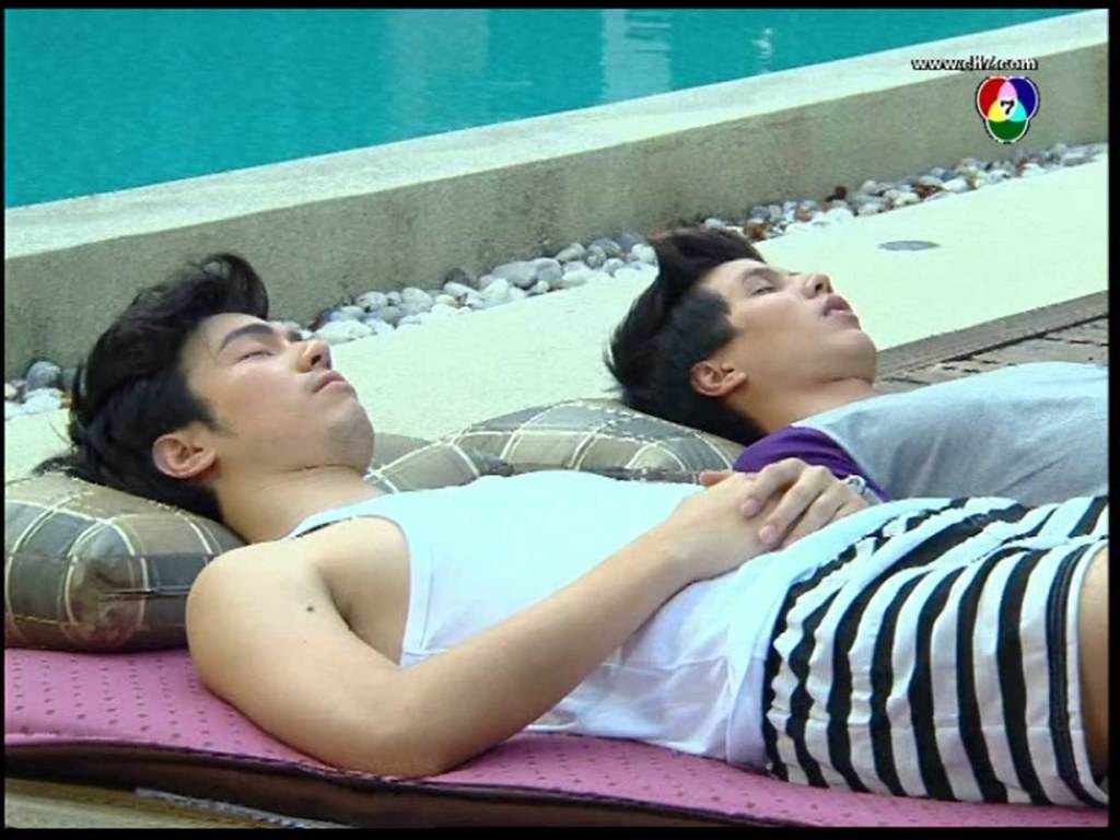 ขอนอนตากอากาศกับ แม็ค ก่อนนะ