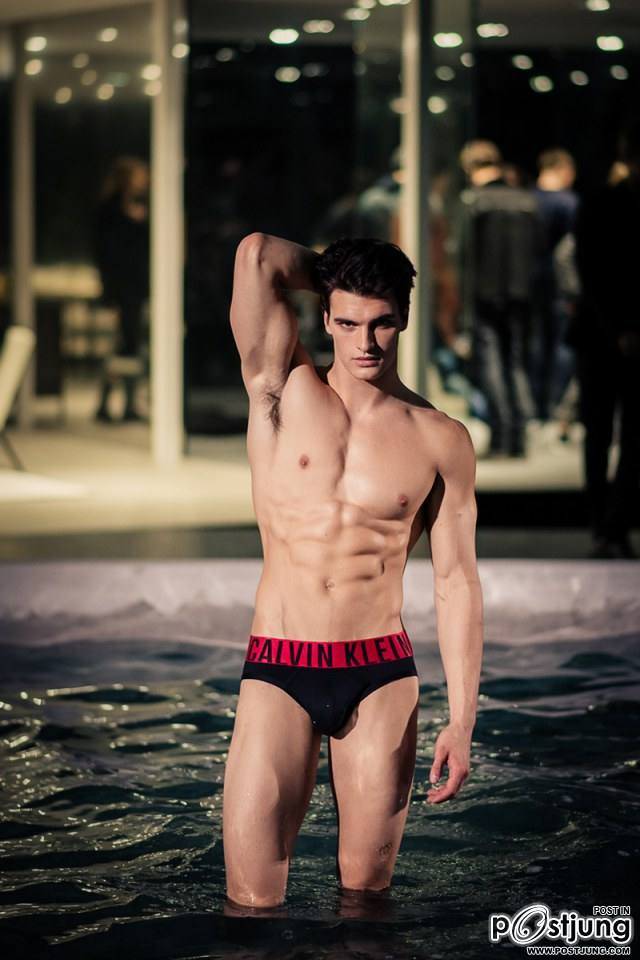 Calvin Klein All Under One Roof