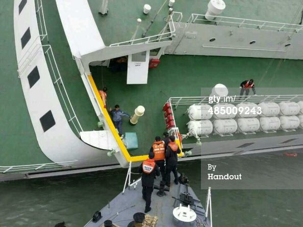 (รวมรูป) โศกนาฏกรรม เรือSEWOLล่มที่เกาหลีใต้