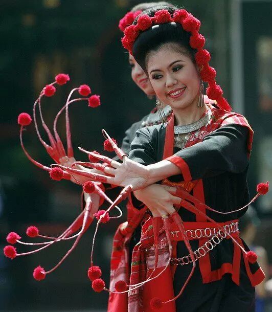 สาวโปงลาง..So Cute..><'''