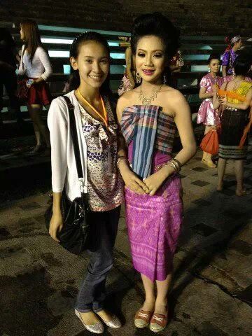 สาวโปงลาง..So Cute..><'''