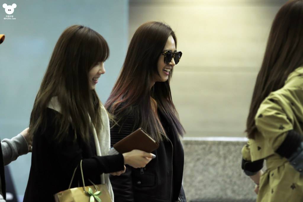 ยูริ snsd >[]<