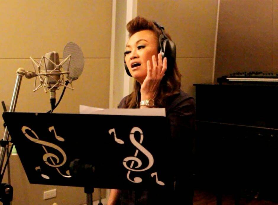 เสียง อันไพเราะ ของเพลงประกอบละคร "สุสานคนเป็น"มาจากเธอคนนี้นี่เอง