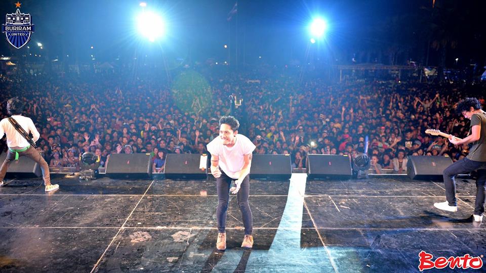 เก็บตกบรรยากาศงานสงกรานต์บุรีรัมย์มิวสิคเฟสติวัล2557