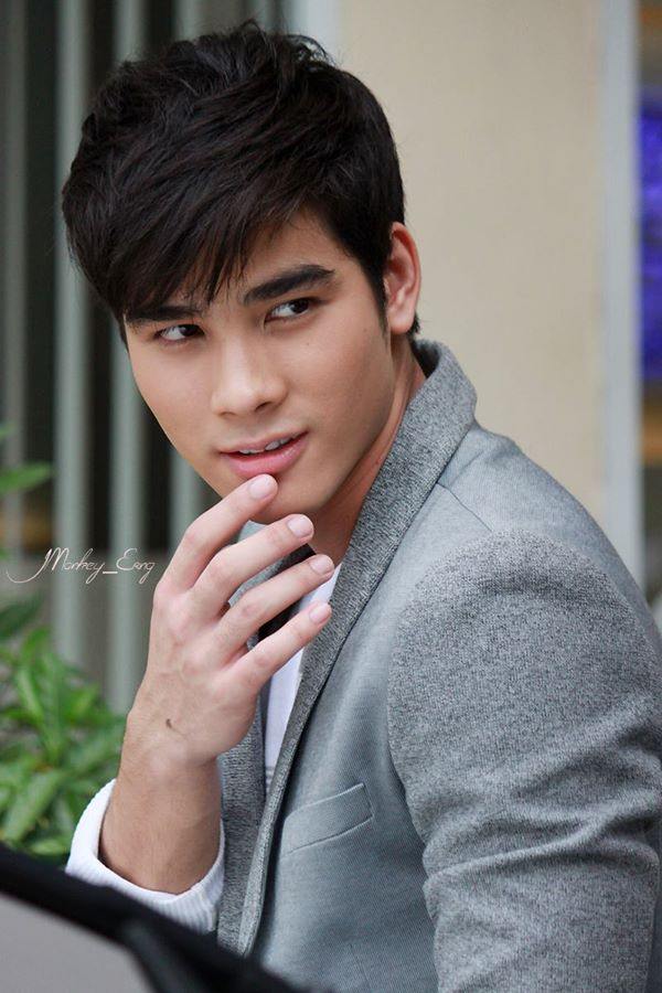 เฮ็ดหยังคือหล่อขึ้นนะ ตกหลุ่มรักแล้ว [โบ๊ท ธารา.นักแสดง 360องศารัก.ไฟรักเพลิงแค้น]