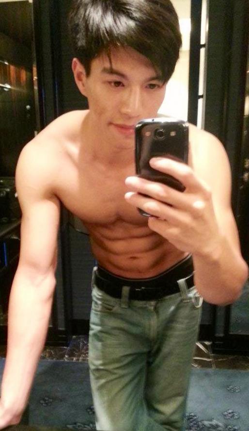 มือถือ ซิคเพค หนุ่มๆ อาหารเย็นของอีป้า2