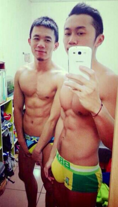 มือถือ ซิคเพค หนุ่มๆ อาหารเย็นของอีป้า2