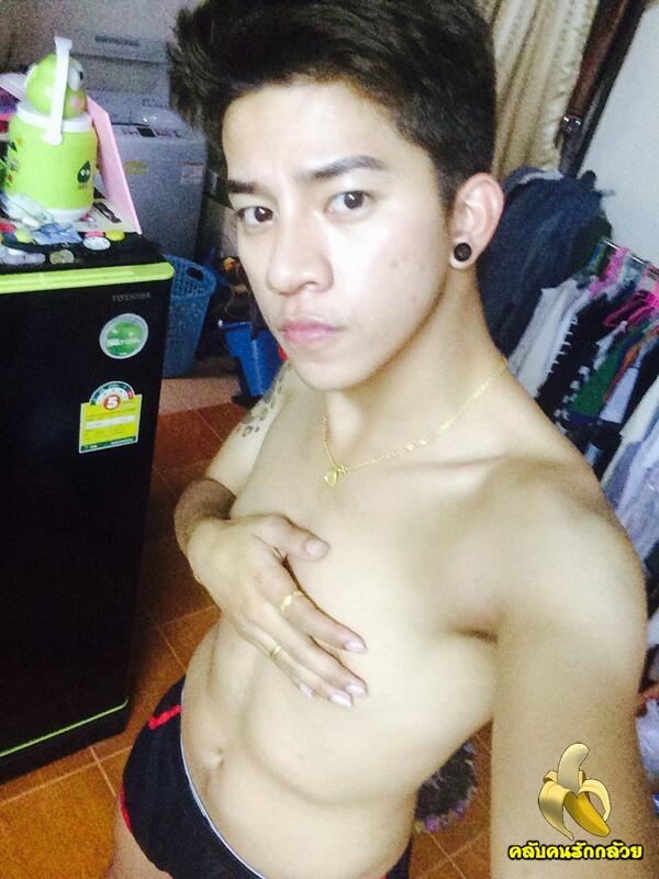 อาหารเช้า เสริฟถึงเตียงของอิป้า