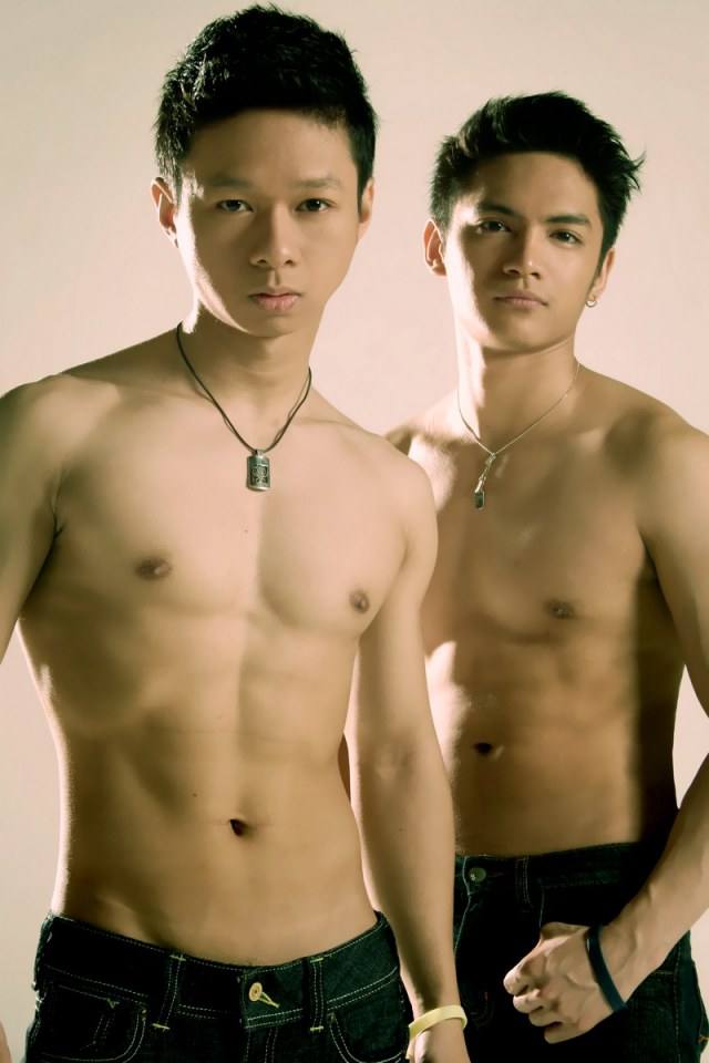 เปลือยกล้าม 4