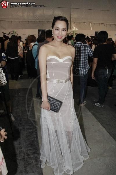 รวมชุดดาราเซเลบสาว @ไทยรัฐทีวี