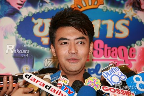 เติ้ล พระเอกหล่อลูกหมอแห่งวิกหมอชิต