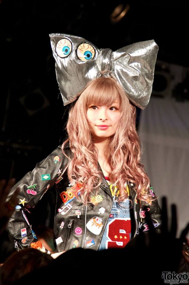 คืนนี้มีปาร์ตี้ Harajuku Gril ไม่รู้จะแต่งยังไง ขอไอเดียเพื่อนๆหน่อย