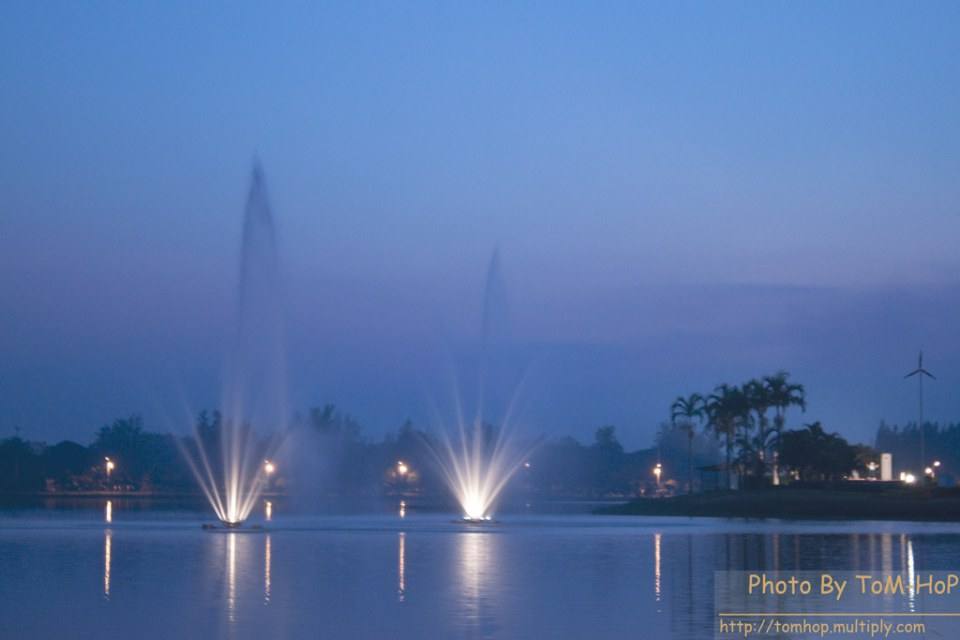 สวนน้ำบุ่งตาหลั่ว ร.๙ @ Korat น่าเที่ยวมากๆ