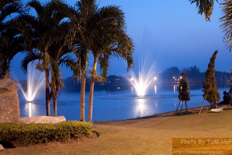 สวนน้ำบุ่งตาหลั่ว ร.๙ @ Korat น่าเที่ยวมากๆ