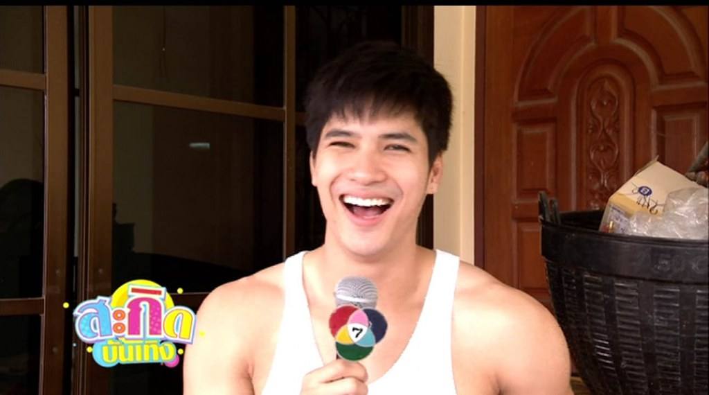 ไมค์ ภัทรเดช สงวนความดี. บ่ฮู้ว่าจะมีฉากแบบนี้