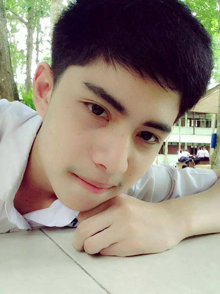 เด็กผู้ชายน่ารัก ลิฟ คิวเลอร์