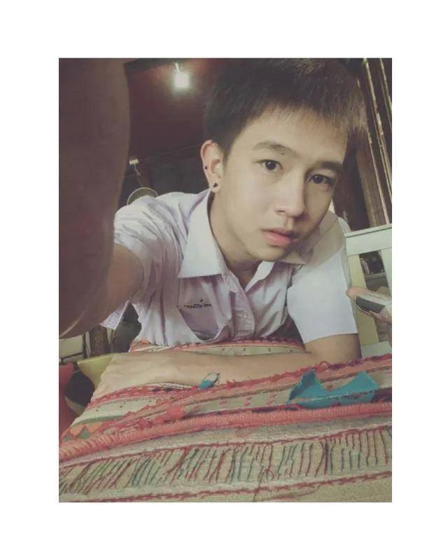 ฟลุ๊ค พงศธร