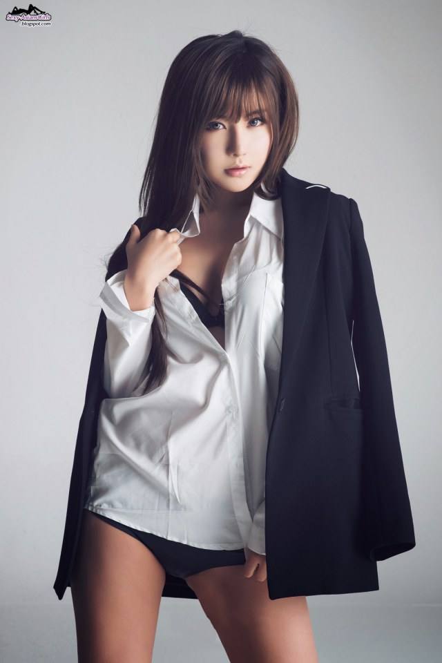 เร่าร้อนไปกับ Ryu Ji Hye