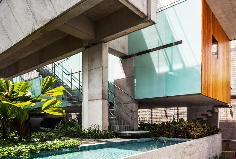 A Weekend House in Downtown S&atilde;o Paulo by SPBR Arquitetos