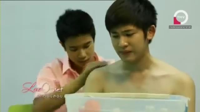 มาชวนไปดูละคร จากพระเอกหนุ่มหล่อ MV กระเทยไม่เคยนอกใจ