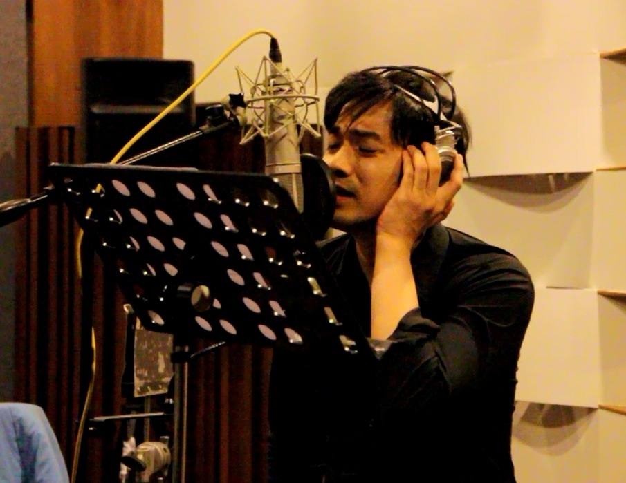 เจมส์ เรืองศักดิ์ โชว์น้ำเสียง ร้องเพลงประกอบละคร "สุสานคนเป็น"