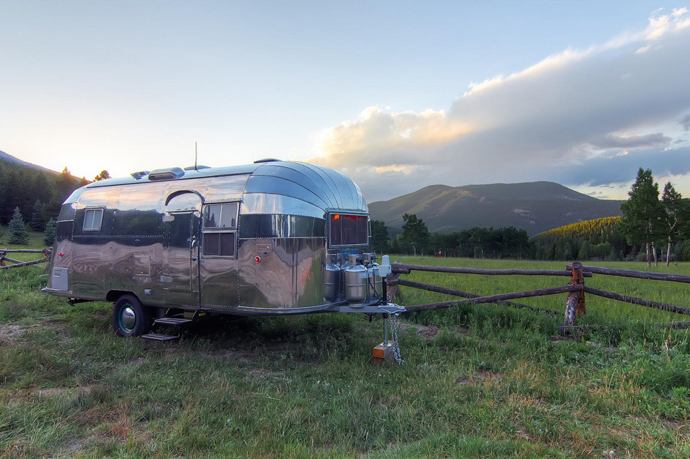 Stunning Restored 1954 Airstream Flying Cloud Travel Trailer