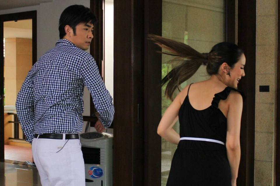 เจมส์ แสดงต่อหน้ายุ้ย ตบจั๊กจั่น หน้าคว่ำ ในสุสานคนเป็น