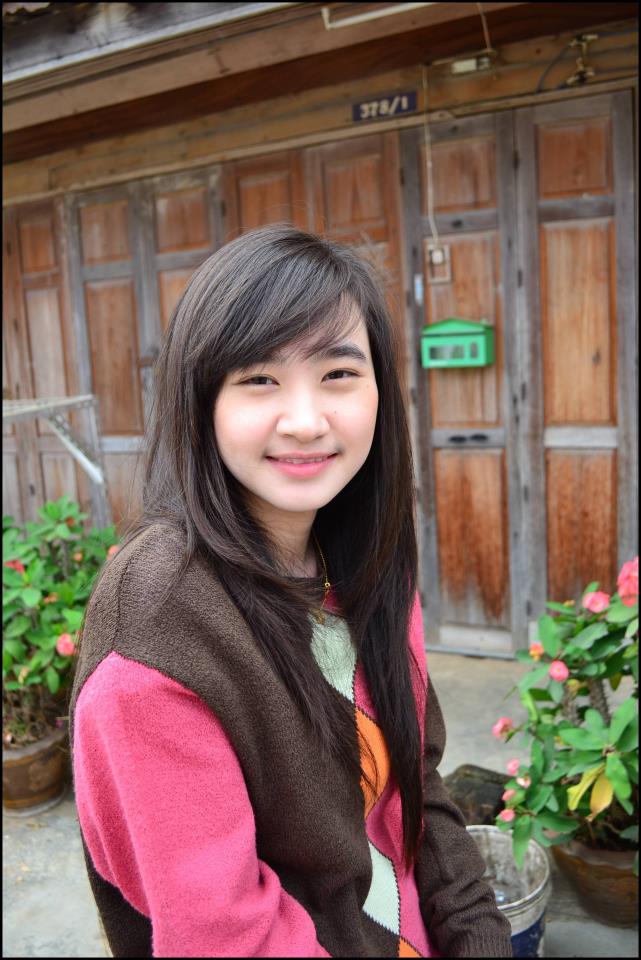 ชื่อฟางน่ารักมาก ตัวเล็ก รูปเยอะค่ะ  ^_^