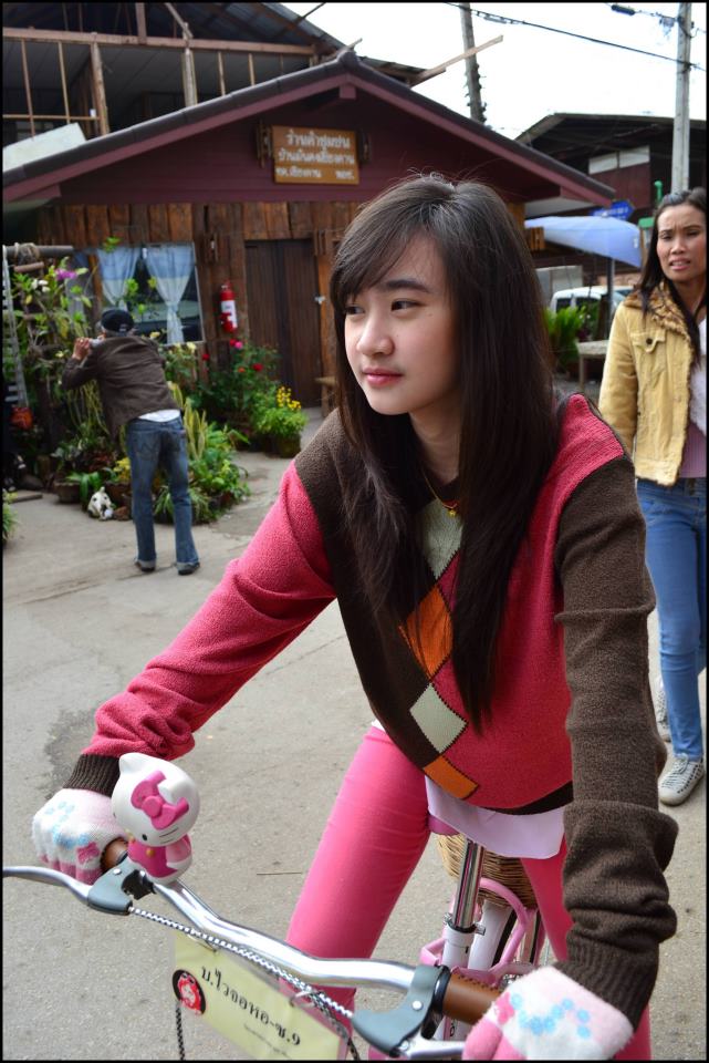 ชื่อฟางน่ารักมาก ตัวเล็ก รูปเยอะค่ะ  ^_^