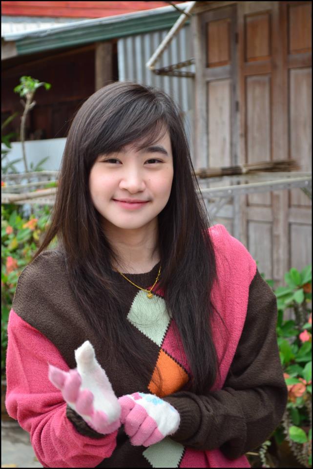 ชื่อฟางน่ารักมาก ตัวเล็ก รูปเยอะค่ะ  ^_^