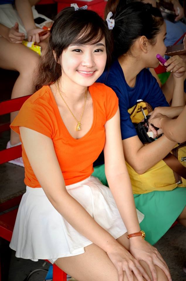 ชื่อฟางน่ารักมาก ตัวเล็ก รูปเยอะค่ะ  ^_^