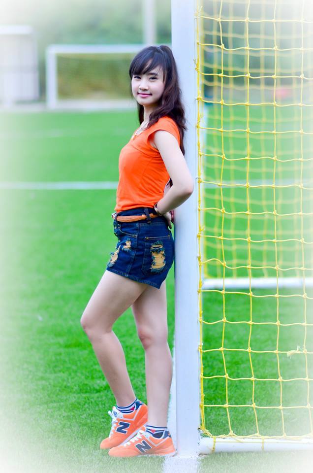 ชื่อฟางน่ารักมาก ตัวเล็ก รูปเยอะค่ะ  ^_^
