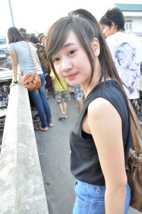 ชื่อฟางน่ารักมาก ตัวเล็ก รูปเยอะค่ะ  ^_^