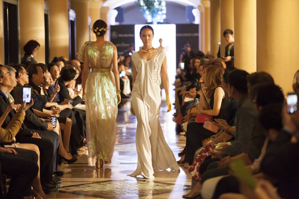 พลอย-เฌอมาลย์ ฟินาเล่แฟชั่นโชว์ Chai Gold Label ในงาน L'Officiel Fashion Destination