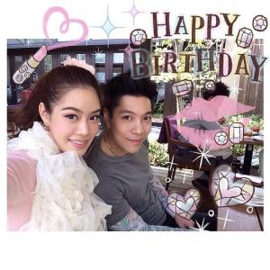 วันเกิดก้อง กรุณ ต้องหรู!! “เกรซ กาญจน์เกล้า“ จัดให้ของขวัญอิมพอร์ต