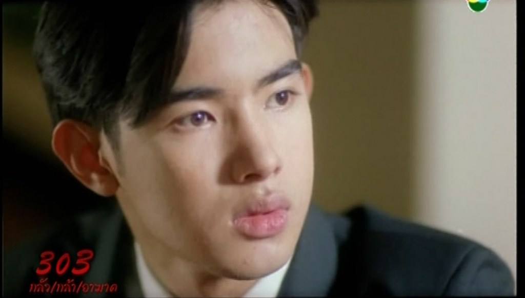อยากเห็นหุ่นเขาปัจจุบันแท้ เขามีผลงานหนังละครอื่นๆแด่บ่2คนนี้