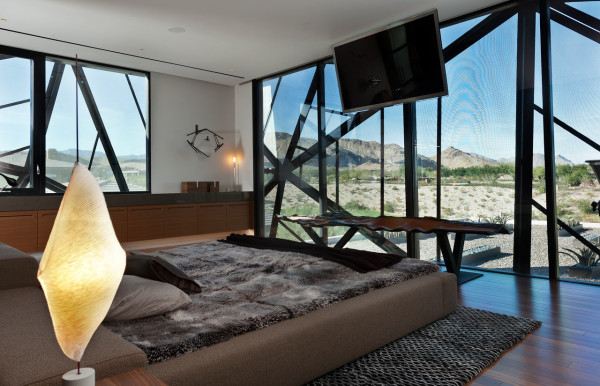 A Modern House in the Desert