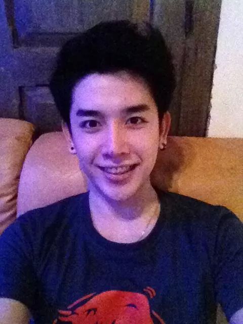 คนนี้ชื่อรัยค่ะ ใครมีเฟสหรือigขอบ้าง