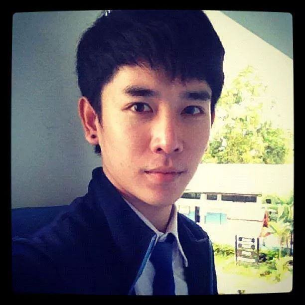 คนนี้ชื่อรัยค่ะ ใครมีเฟสหรือigขอบ้าง