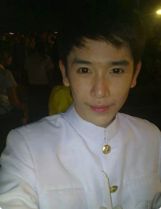 คนนี้ชื่อรัยค่ะ ใครมีเฟสหรือigขอบ้าง
