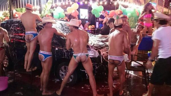 ของหวานปะปนกันไป