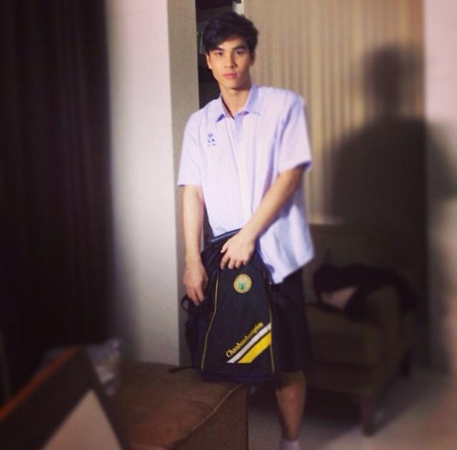โบ๊ท ธารา รับบท น้องเล็ก(ธัญกร) ในละคร "ไฟรักเพลิงเเค้น" น้องเค้าน่ารักดีนะ