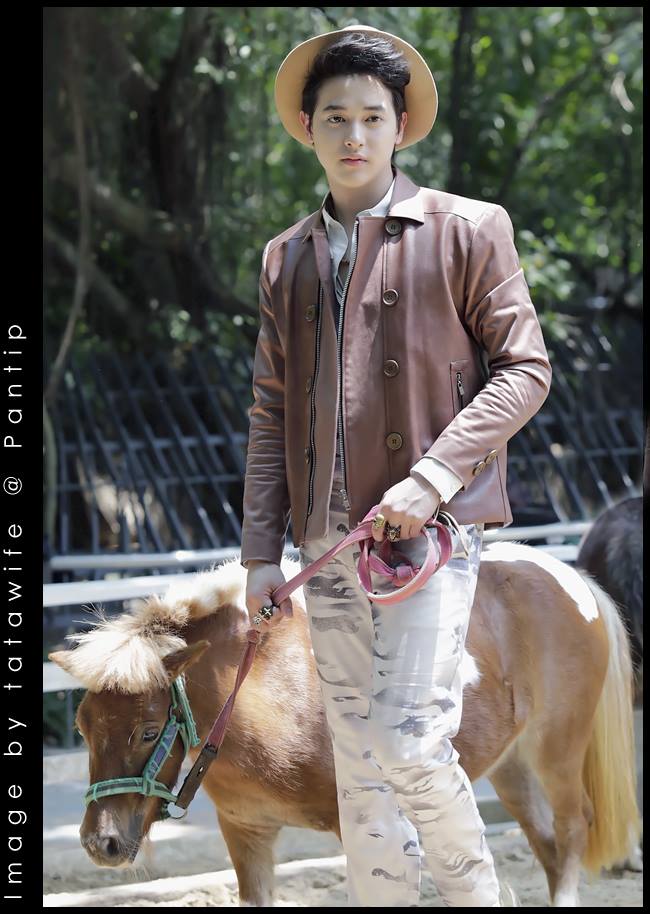 เจมส์ จิรายุ @ Magaholic vol.2 no.14 April 2014