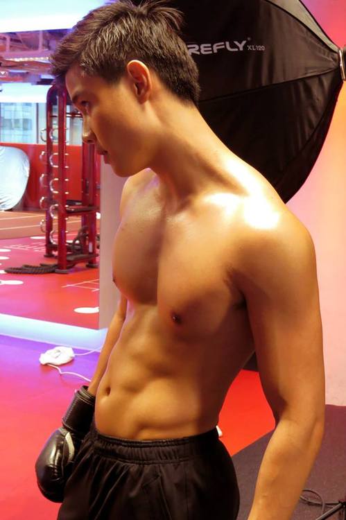 รูปร่างดี หน้าตาพอได้...ให้ก็เอานะ