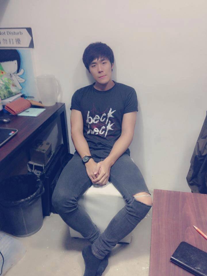 ก้า หนุ่มหล่อ Take me out